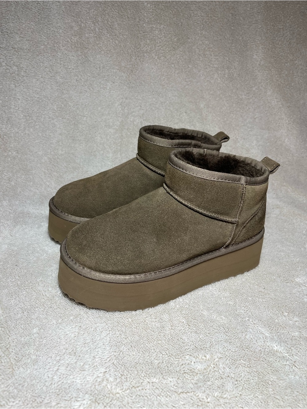 Dream Pairs Platform Ultra Mini Boots Taupe